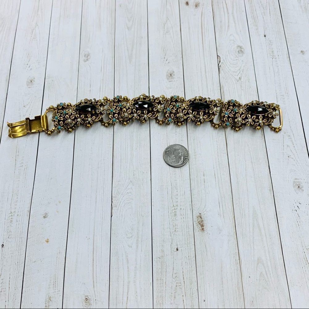 VTG Crystal Pearl Gold Bracelet‎